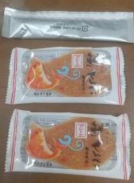 キーマカレーとは別に本社事務所より鯛せんべいとヤオハル千葉工場で作られている酵素玄米のゼリーのサンプルを頂きました♩玄米ゼリーはほんのり甘いので冷やしておいてカレーを食べた後のデザートにちょうど良いかもしれません♬カレーが辛すぎたら甘い鯛せんべいを口直しに食べて欲しいと思います♫<br>